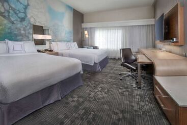 هتل Sonesta Select Allentown Bethlehem Airport