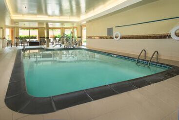 هتل Sonesta Select Allentown Bethlehem Airport