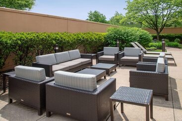 هتل Sonesta Select Allentown Bethlehem Airport