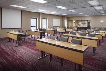 هتل Sonesta Select Atlanta Airport North