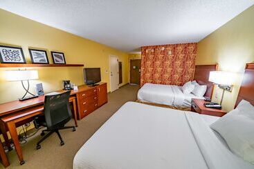هتل Iowa Inn Bettendorf Quad Cities