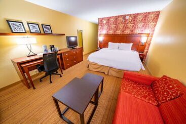 هتل Iowa Inn Bettendorf Quad Cities