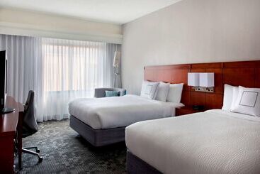 בית מלון כפרי Sonesta Select Newport Middletown