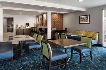 هتل Wingate By Wyndham Cedar City