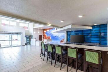 هتل Wingate By Wyndham Cedar City