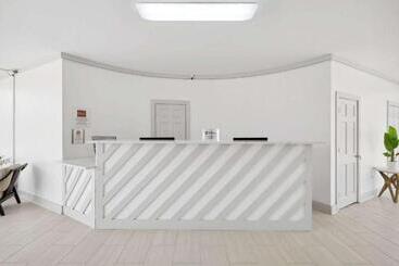 モーテル Chateau Beachfront Resort   Bw Signature Collection