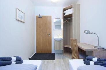 تختخواب و صبحانه Kef Guesthouse By Keflavík Airport