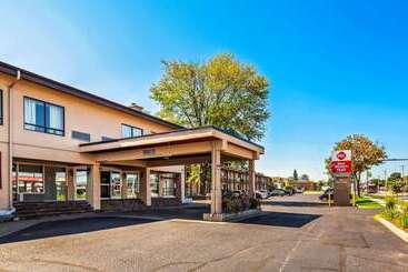 Best Western Barons Hotel & Conference Centre