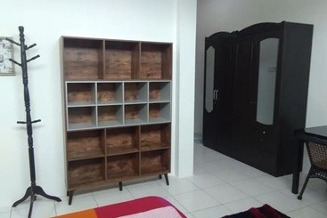 مسافرخانه Co. Living Suite