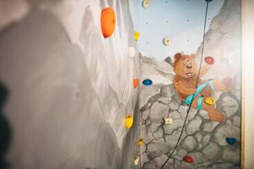 هتل Alpenrose Aktiv & Sport