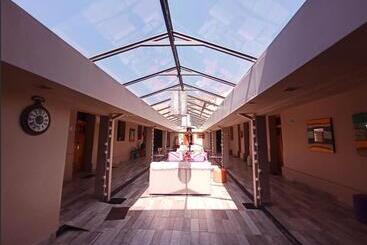 هتل Colonial Tafi Del Valle By Dot Tradition
