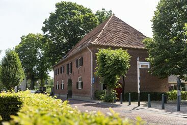 هتل Napoleonschuur