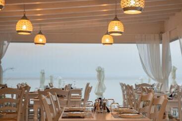هتل Laguna Resort