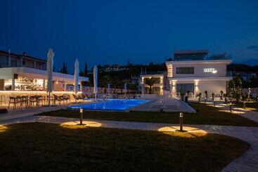هتل Laguna Resort