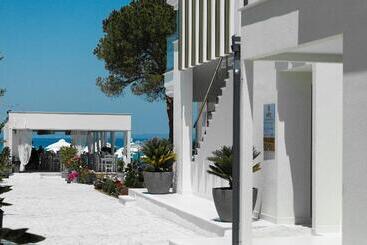 هتل Laguna Resort