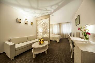 هتل Slamený Dom & Spa
