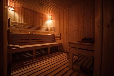 هتل Slamený Dom & Spa