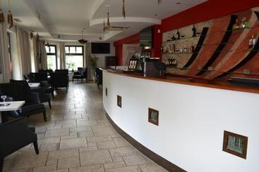 هتل Slamený Dom & Spa