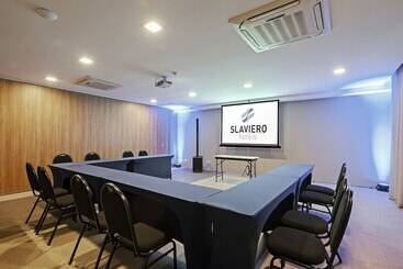 هتل Slaviero Curitiba Aeroporto