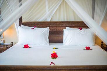 هتل Vrclub Paje Palms Beach Resort