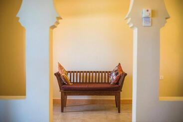 هتل Vrclub Paje Palms Beach Resort