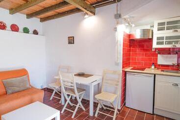 پانسیون Casa Adega Do Mosteiro   Turismo Rural