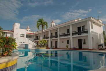 هتل Villa Azul