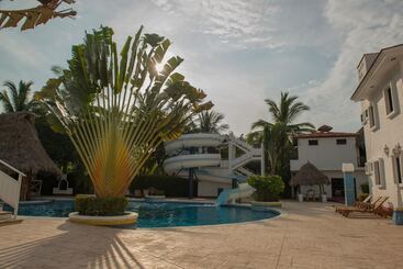 هتل Villa Azul