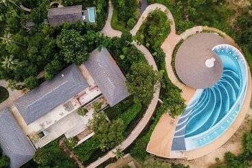 استراحتگاه Island Escape Burasari