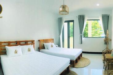 هتل Art Homestay Hostel