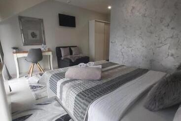 هتل Vonamor Rooms