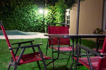 هتل Caminos Hostal