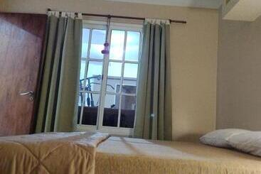 هتل Caminos Hostal