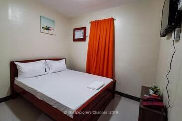هتل Downtown Suites