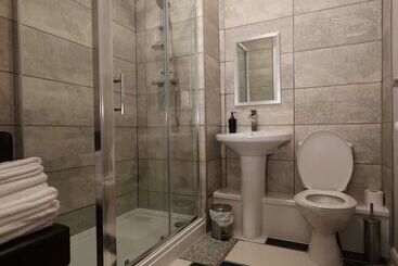 هتل Michelangelos   Rooms, Restaurant & Bar