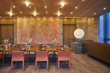 هتل The Westin Zhongshan Guzhen