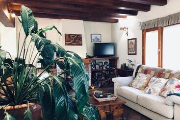 Pension Trescasas
