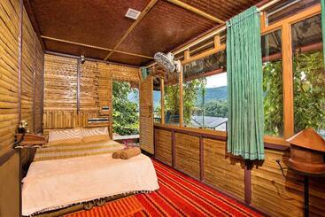 استراحتگاه Munkudil Ayurveda Yoga Retreat