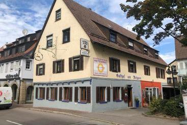 호스텔 Gasthof Zum Hirsch