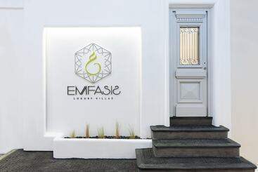 پانسیون Emfasis Villa