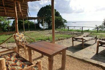 تختخواب و صبحانه Jabar Lodge