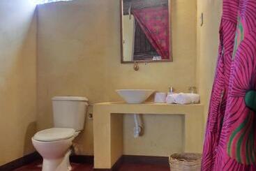 تختخواب و صبحانه Jabar Lodge