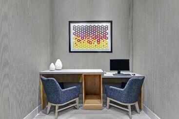 هتل Candlewood Suites   Kingston West, An Ihg