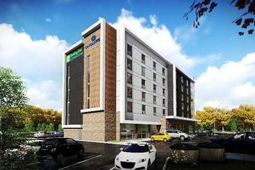 هتل Candlewood Suites   Kingston West, An Ihg