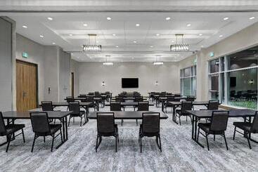 هتل Candlewood Suites   Kingston West, An Ihg