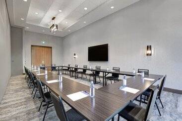 هتل Candlewood Suites   Kingston West, An Ihg
