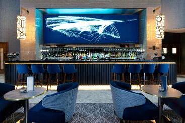 هتل Crowne Plaza London Heathrow T4, An Ihg