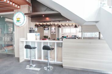 هتل Oyo Flagship 755 Appartel Grand Dhika City