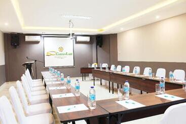 هتل Suni Sentani   Managed By East Season