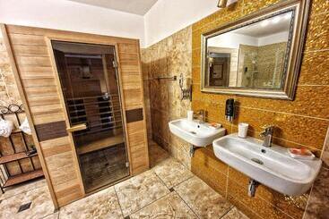 In Spirit, Hotel V Rožnovském Pivovaru Pivní Lázně, Wellness & čokoládovna